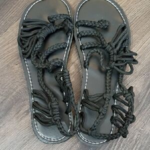 Source Unknown Black Braided Sandals